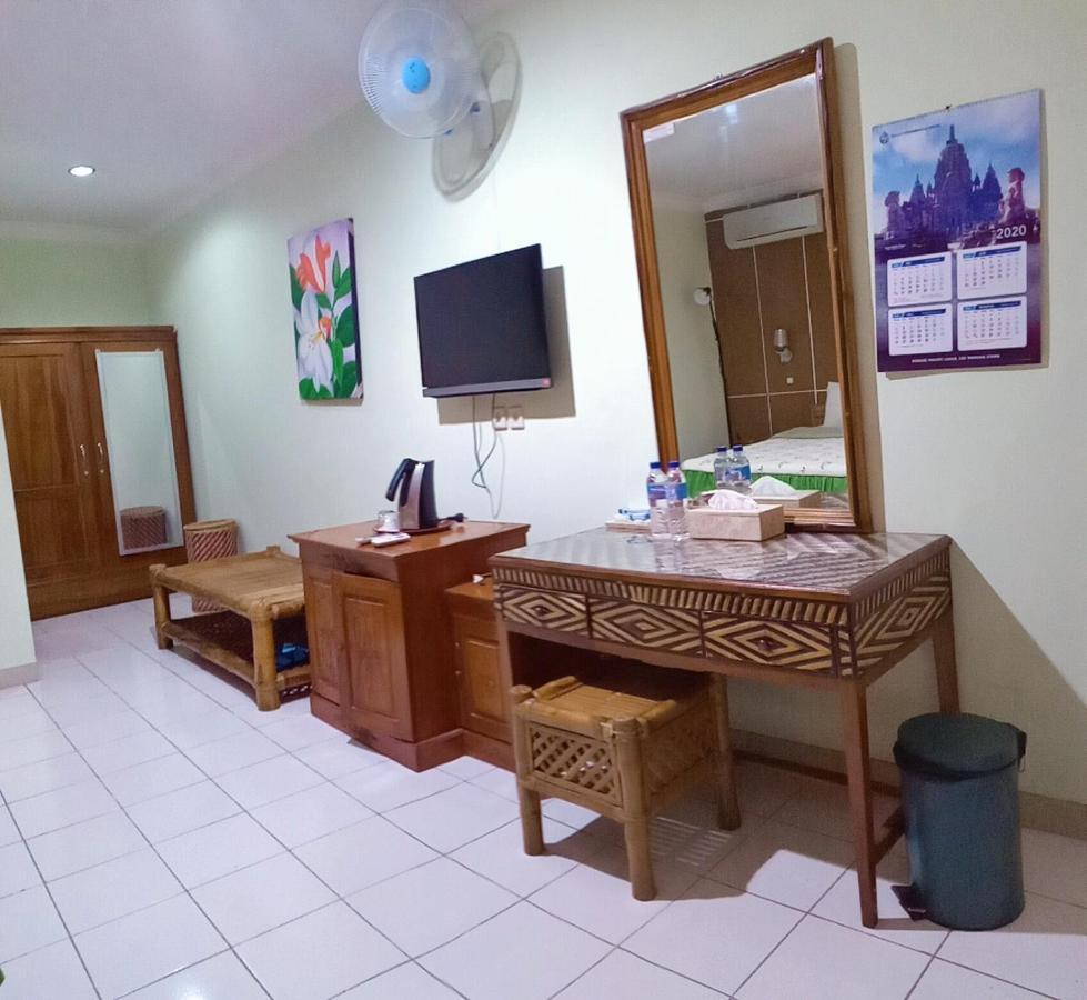 Hotel Galuh Прамбанан Екстер'єр фото