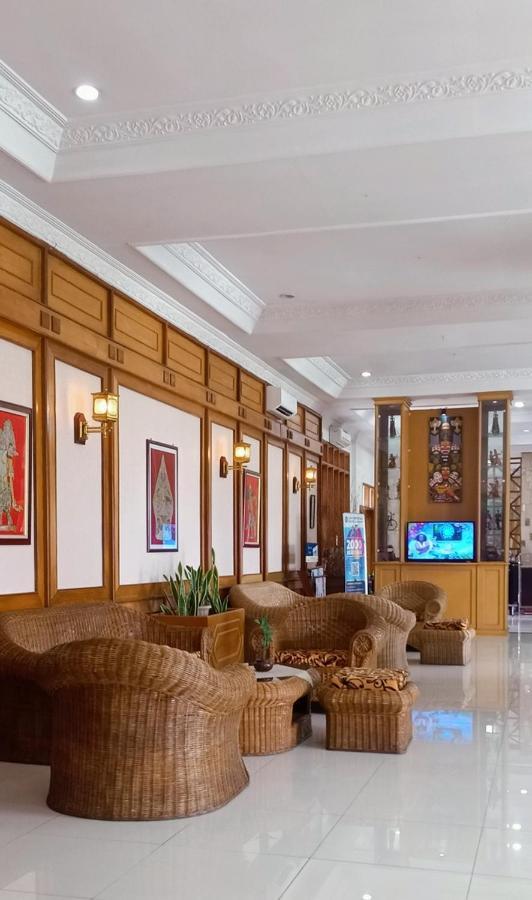 Hotel Galuh Прамбанан Екстер'єр фото