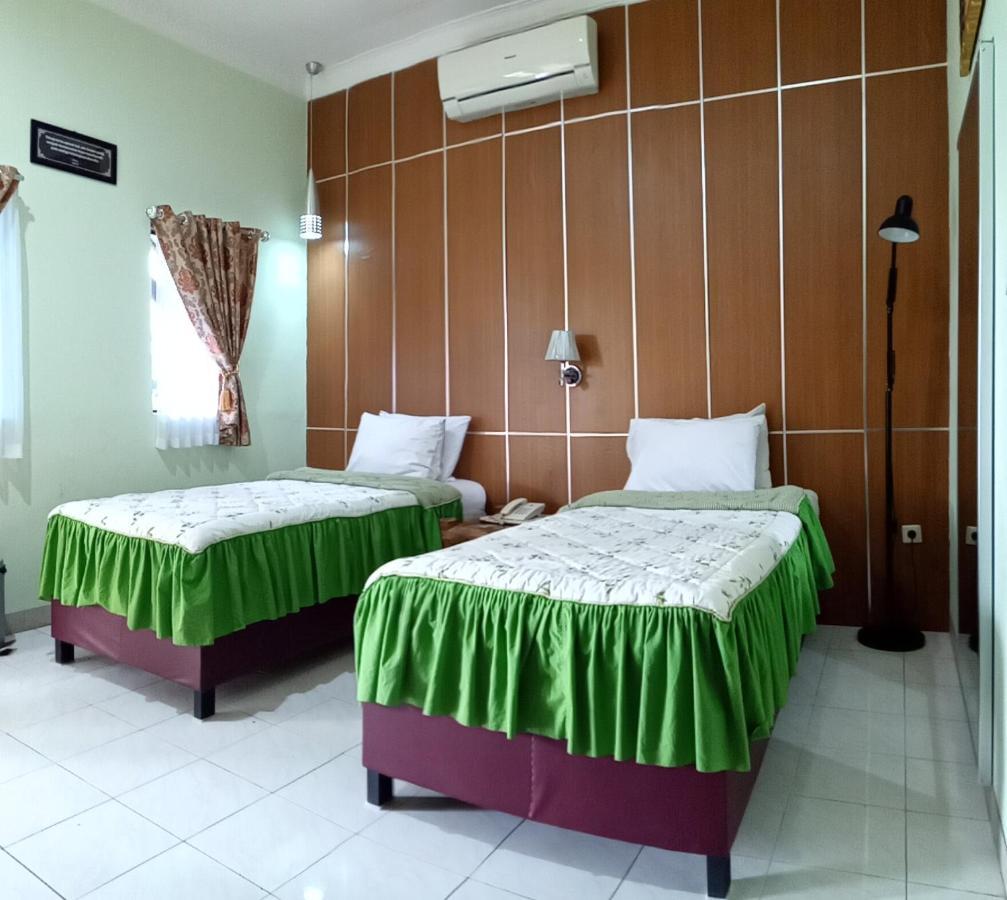 Hotel Galuh Прамбанан Екстер'єр фото