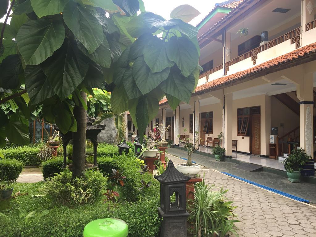 Hotel Galuh Прамбанан Екстер'єр фото